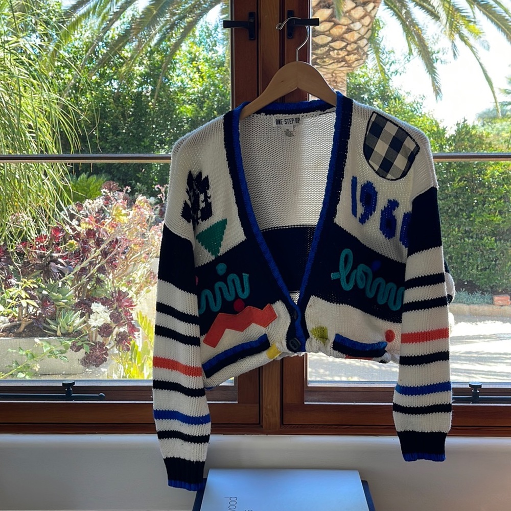 Urban Outfitter’s Cropped Vintage Sweater